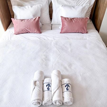 Apartments Zivko Malinska Ngoại thất bức ảnh