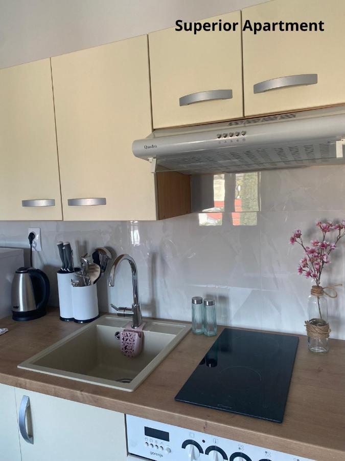 Apartments Zivko Malinska Ngoại thất bức ảnh