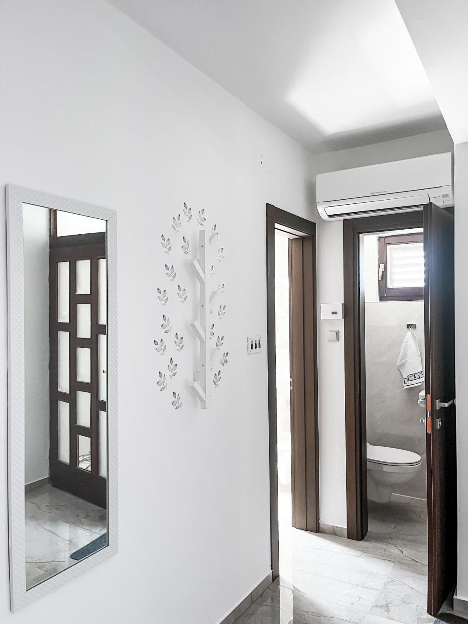 Apartments Zivko Malinska Ngoại thất bức ảnh